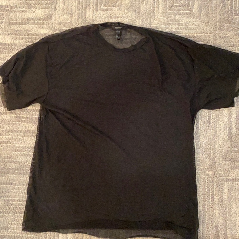 Black mesh tee